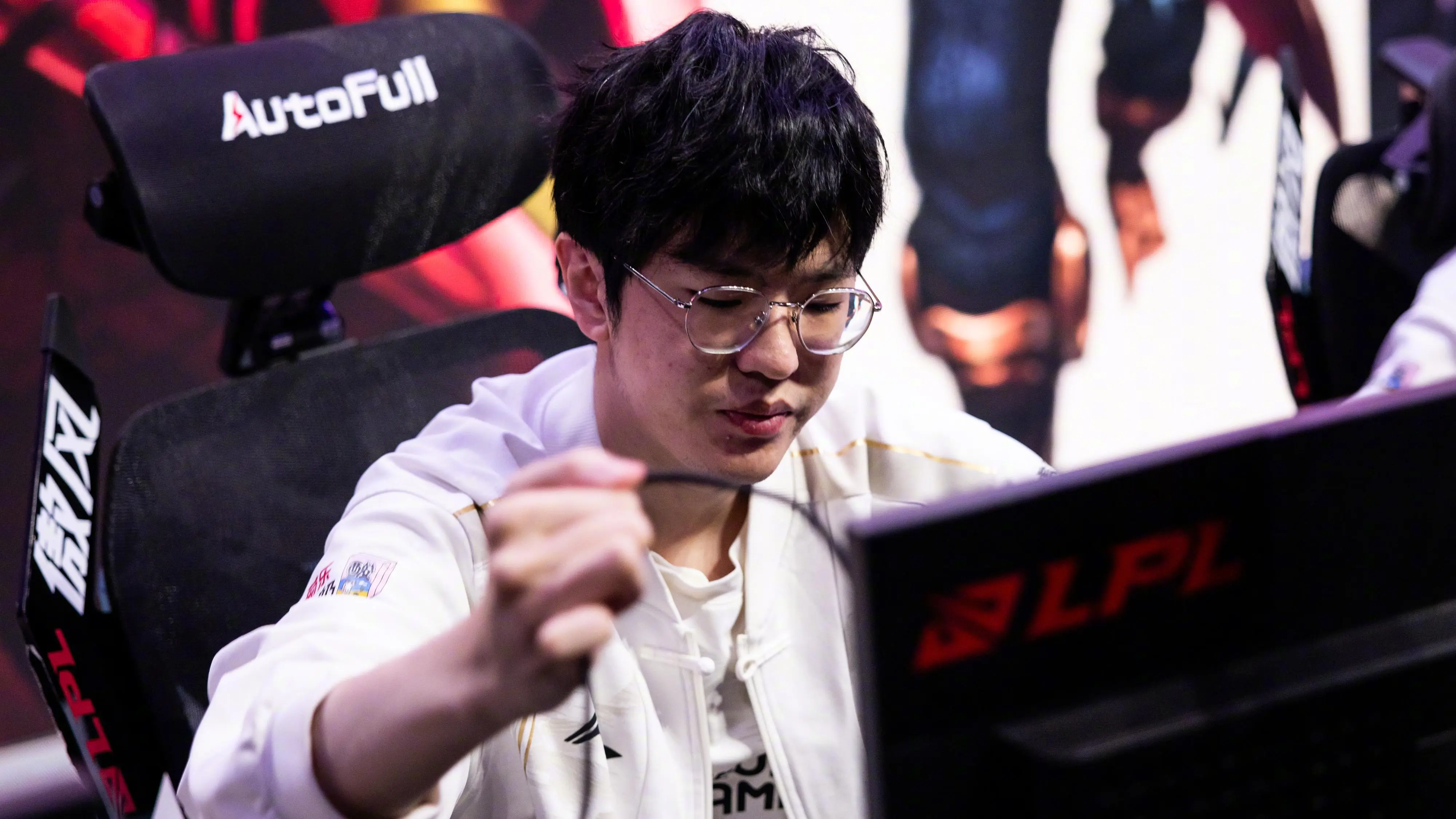 华体会体育-包含MAD横扫IG,Knight团战一打五入围赛3:2(首尔)的词条 第2张 华体会体育-包含MAD横扫IG,Knight团战一打五入围赛3:2(首尔)的词条 第2张