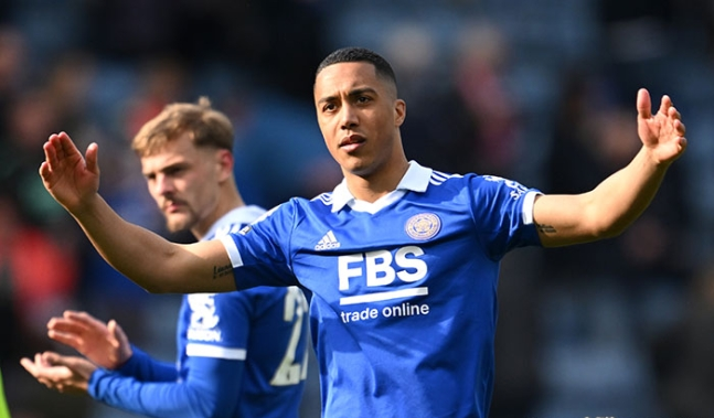 华体会体育-莱切斯特城迟迟未能取得胜利,降级危机严重的简单介绍 第1张 华体会体育-莱切斯特城迟迟未能取得胜利,降级危机严重的简单介绍 第1张