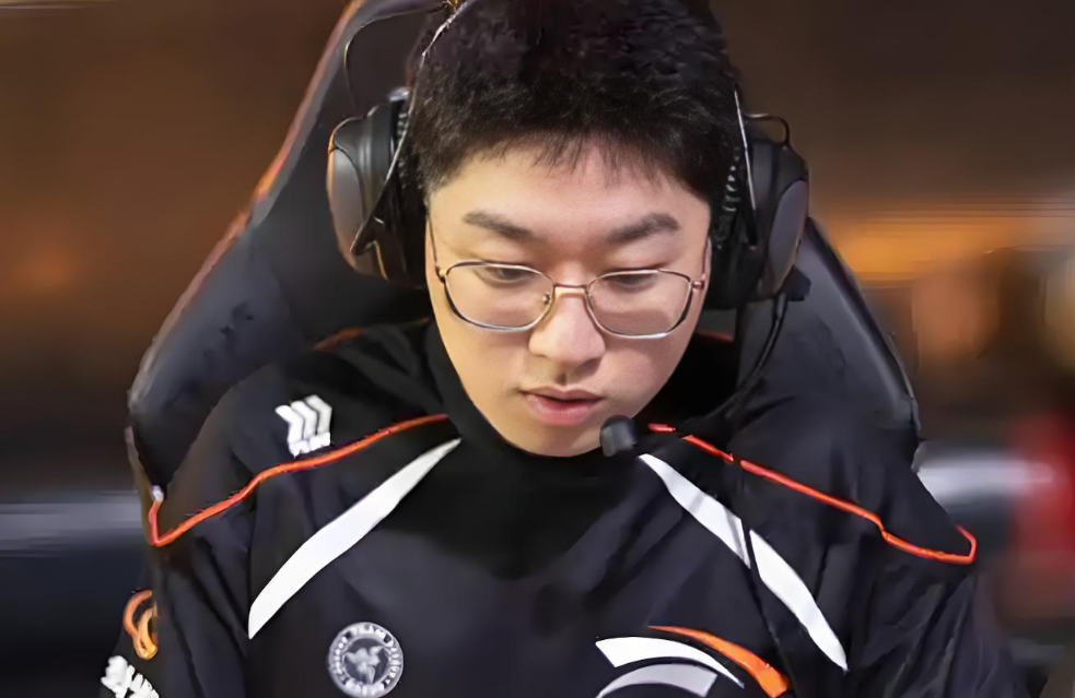 华体会-包含T1爆冷JDGaming，Zeus完成帽子戏法的词条  第1张