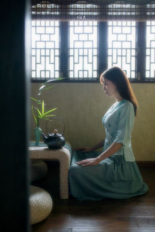 华体会体育-星光穿透战术迷雾，贝林厄姆一瞬惊艳，难敌莱比锡的精密机器碾压塞维利亚  第1张